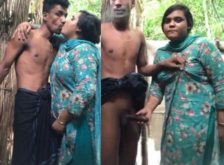 Devor and Bhabhi go to a very old house and suddenly have sex with fear