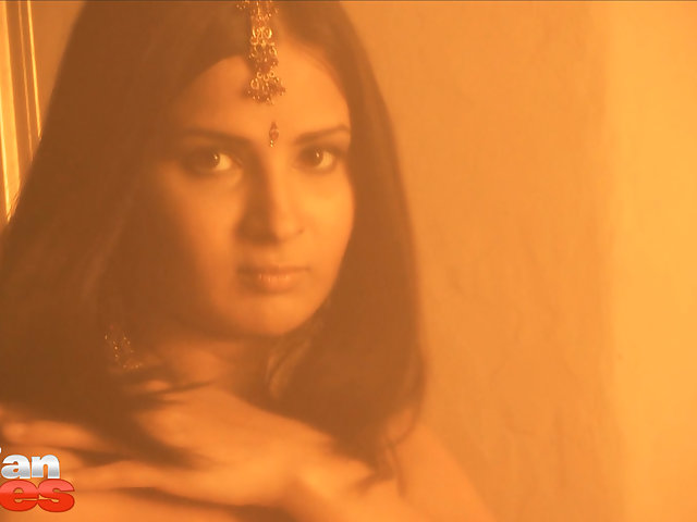 Cute sexy face and boobs are her most powerful asset Of Priyanka