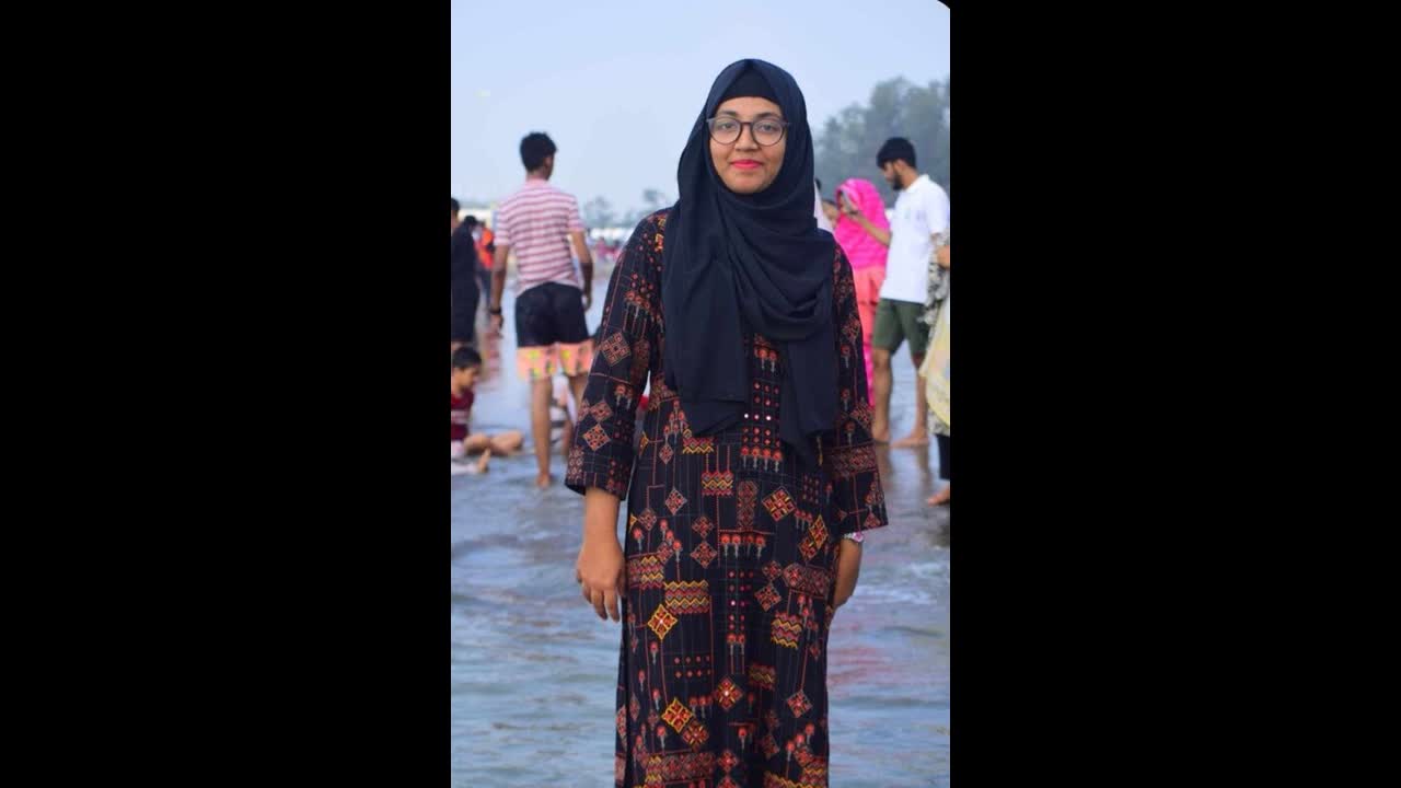 Hijabi Girl Scandal Many Pics And 9 Clip