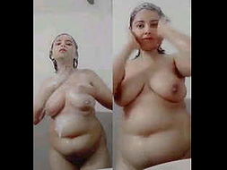 Hot Chubby Girlfriend Bathing