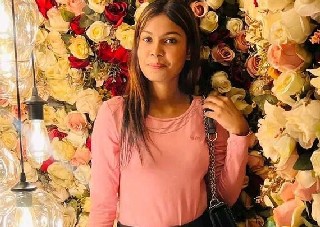 Sexy GF Showing And Nude Captured By BF