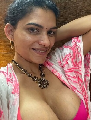 Mallu Model Resmi Nair First Time Pussy Fucking