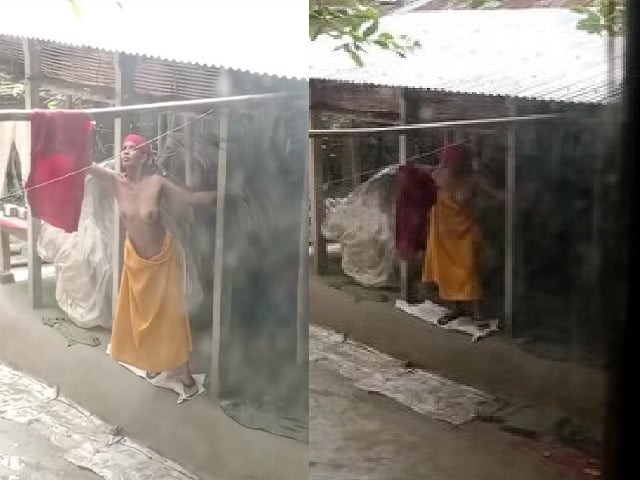 Outdoor nude bath and dress change viral bhabhi