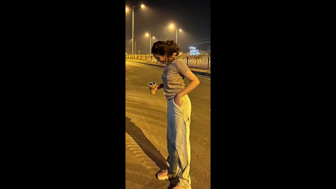 Beautiful Sexy Indian Gf Showing Videos