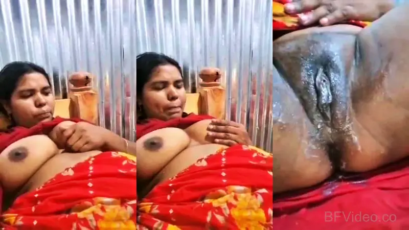 Unsatisfied Bangladeshi Wife Masturbating On Cam