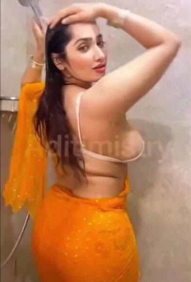 Hottest big boobs babe xnxxhp nude bath mms