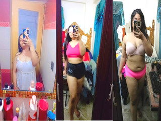 Horny Desi Girl Play With Her Pussy