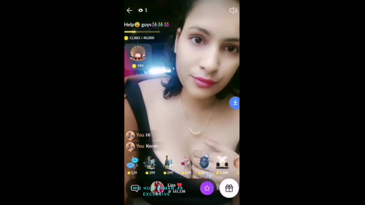 Lips Showing Boobs on 121 Tango Live with Face