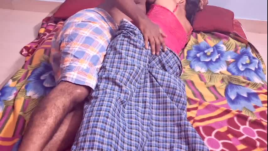 Beautiful Wife’s Closeup Pussy Eating