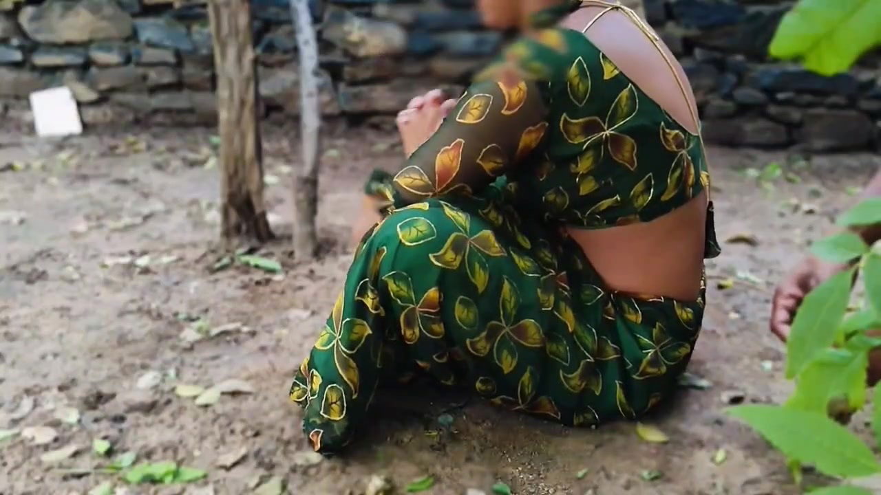 Hardcore Fuck with Step Sister After She Is Alone in the Garden Hindi Darty Talking