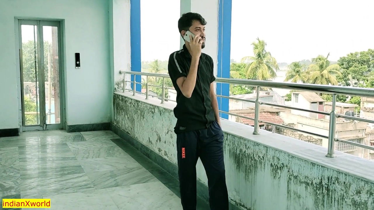 Indian hot beautiful Bhabhi one night stand sex! Amazing XXX Hindi sex