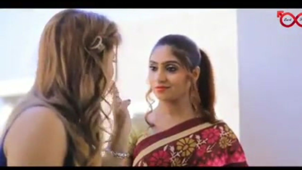 Desi wife seduced by house owner