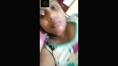 Sexy lady show her boob on vc