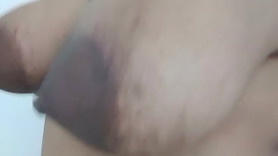 Dark Nipple Girl in Indian Sex MMS Surprise